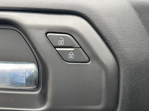 New 2025 Chevrolet Silverado 1500 Custom image 45