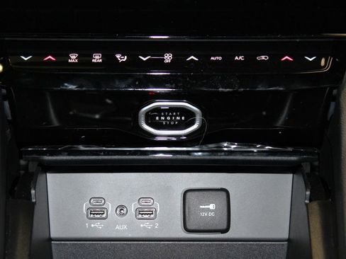 New 2026 Jeep Grand Cherokee Limited w/ Limited Altitude Package image 20