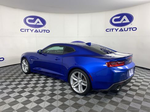 Used 2016 Chevrolet Camaro LT RWD image 5