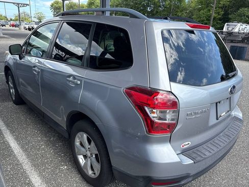 Used 2015 Subaru Forester 2.5i Premium w/ Popular Package #2 AWD/4WD image 8