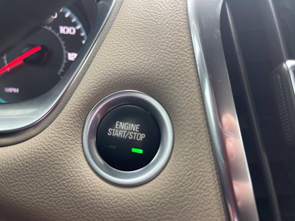 Used 2022 Chevrolet Traverse LS AWD/4WD image 21