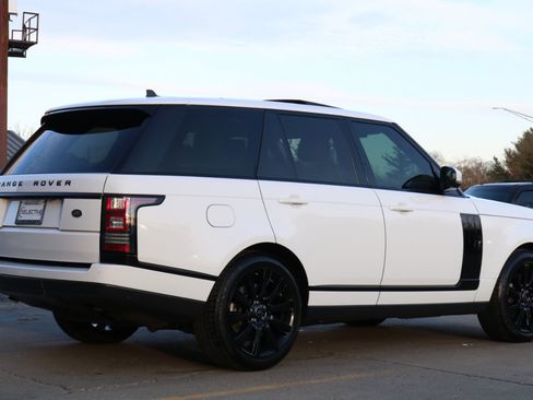 Used 2016 Land Rover Range Rover Supercharged image 9