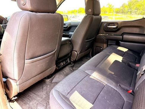 Used 2022 Chevrolet Silverado 1500 LT image 19