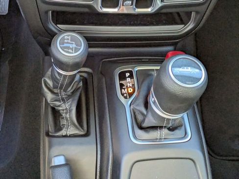 New 2026 Jeep Gladiator Sport AWD/4WD image 23