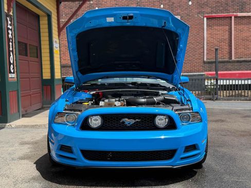 Used 2013 Ford Mustang GT Premium RWD image 29