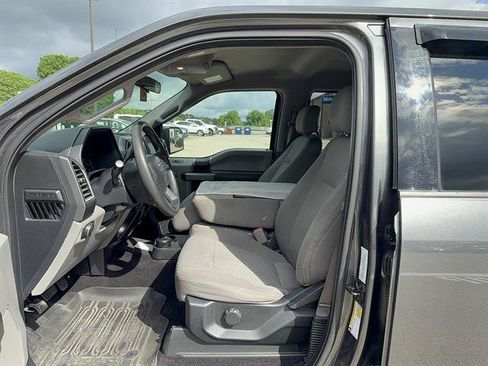 Used 2016 Ford F150 XLT AWD/4WD image 5