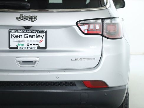 Used 2025 Jeep Compass Limited AWD/4WD image 44