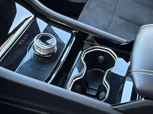 Used 2023 Jeep Grand Cherokee Altitude image 29