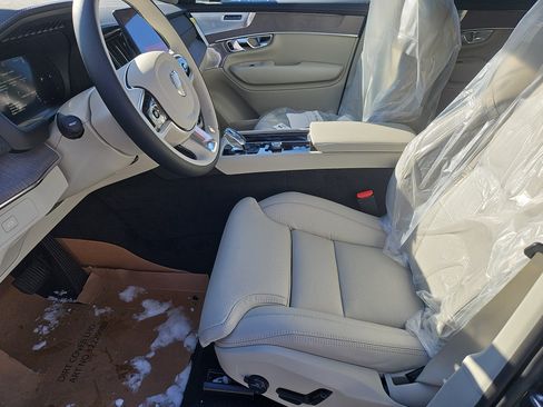 New 2026 Volvo XC90 B6 Ultra w/ Protection Package Premier image 21