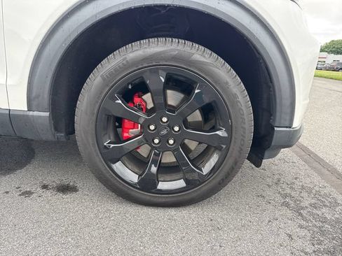 Used 2022 Ford Explorer ST w/ Equipment Group 401A AWD/4WD image 11