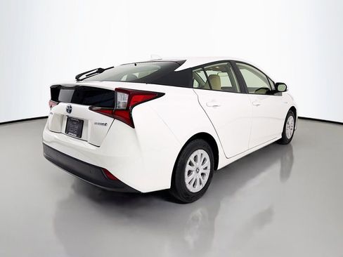 Used 2020 Toyota Prius LE FWD image 7