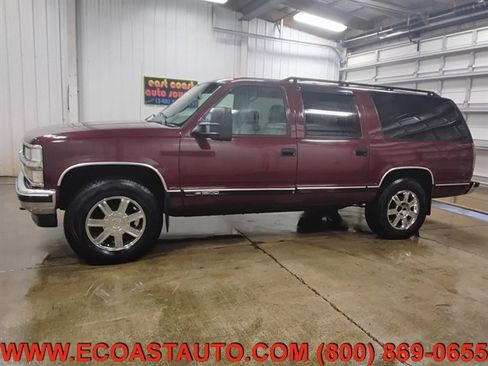 Used 1999 Chevrolet Suburban 4WD w/ Comfort & Security Pkg image 5