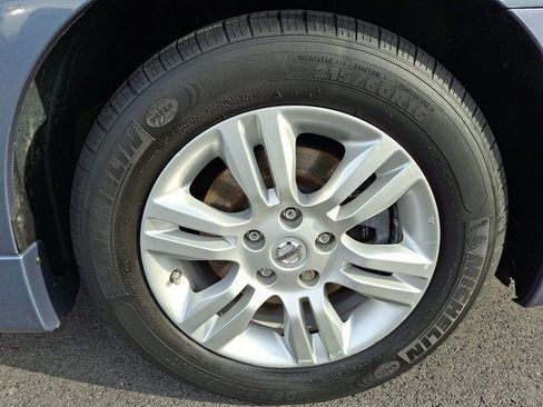 Used 2010 Nissan Altima 2.5 SL w/ SL Pkg image 9