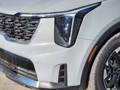 New 2026 Kia Sorento S w/ S Panoramic Sunroof Package image 12