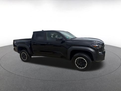 Used 2024 Toyota Tacoma TRD Off-Road AWD/4WD image 2