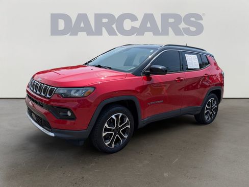 Used 2023 Jeep Compass Limited AWD/4WD image 3