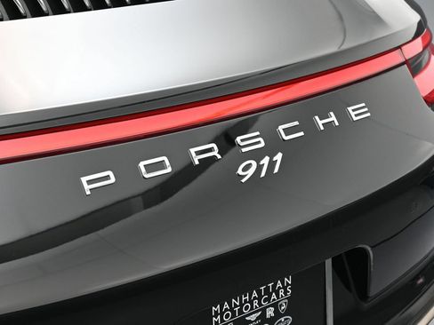 Certified 2017 Porsche 911 Targa 4 AWD/4WD image 15