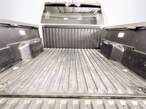 Certified 2025 Toyota Tacoma SR AWD/4WD image 23