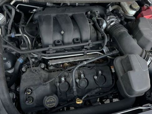 Used 2018 Ford Explorer XLT w/ Equipment Group 202A image 37