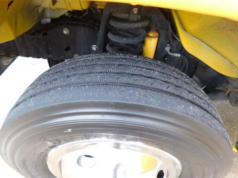 Used 2021 Ford E-350 and Econoline 350 Super Duty image 14