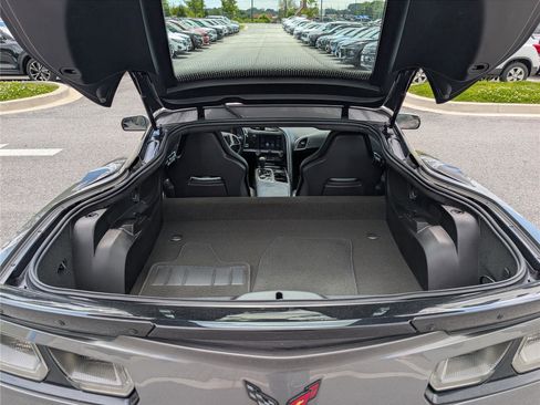 Used 2016 Chevrolet Corvette Z06 w/ 3LZ Preferred Equipment Group RWD image 12