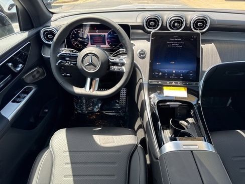 Certified 2025 Mercedes-Benz GLC 300 4MATIC image 12