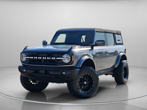 Used 2022 Ford Bronco Outer Banks AWD/4WD image 1