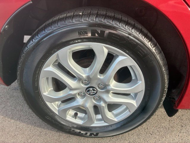 Used 2018 Toyota Yaris iA FWD image 10