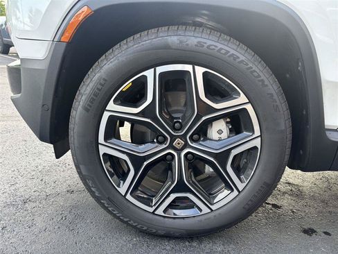 Used 2026 Rivian R1S Adventure AWD/4WD image 12