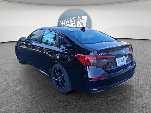 Used 2023 Honda Civic Sport image 5