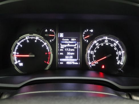 Certified 2024 Toyota 4Runner TRD Off-Road Premium w/ Off Road Premium Plus Package AWD/4WD image 40