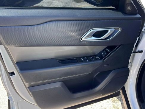 Used 2020 Land Rover Range Rover Velar S AWD/4WD image 15