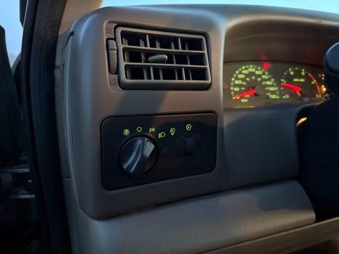 Used 2002 Ford F250 4x4 Crew Cab Super Duty image 30