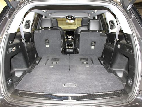 Certified 2023 Jeep Grand Cherokee L Limited AWD/4WD image 40