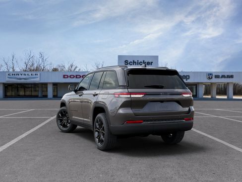 New 2025 Jeep Grand Cherokee Limited image 29