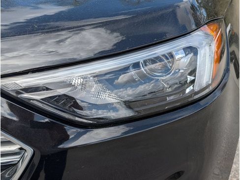 Used 2024 Ford Edge Titanium AWD/4WD image 12
