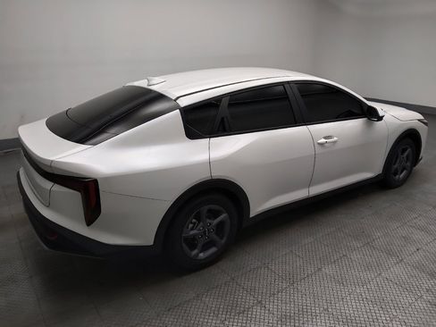 Used 2025 Kia K4 FWD image 10