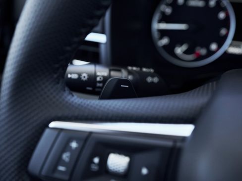 New 2025 Mitsubishi Outlander SE image 34