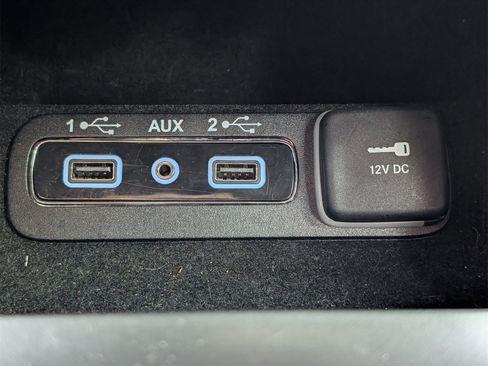 Used 2018 Jeep Grand Cherokee Limited image 21