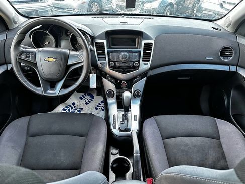 Used 2014 Chevrolet Cruze LT image 22