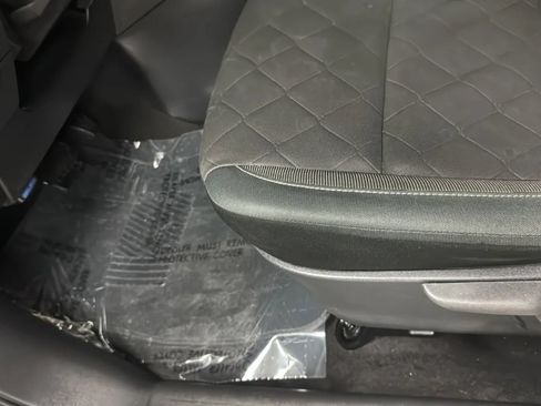 Used 2020 Nissan Kicks SV w/ Exterior Package FWD image 27