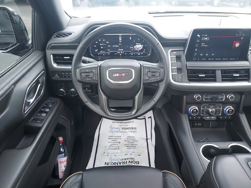 Used 2024 GMC Yukon AT4 w/ Technology Package AWD/4WD image 16
