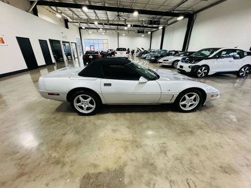 Used 1996 Chevrolet Corvette Convertible image 5