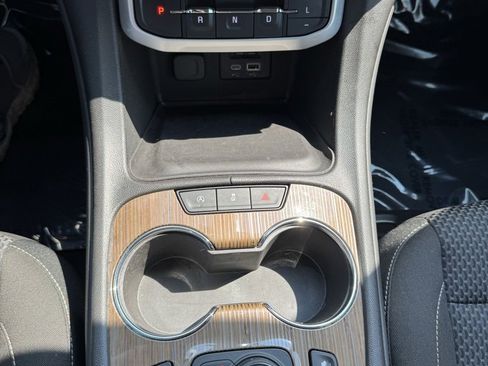 Used 2023 GMC Acadia SLE w/ Driver Convenience Package image 20