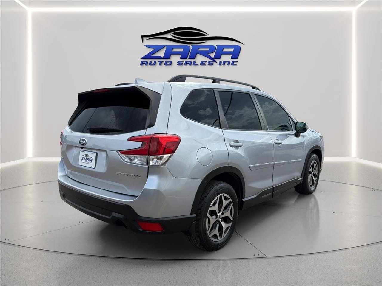 Used 2019 Subaru Forester Premium AWD/4WD image 7