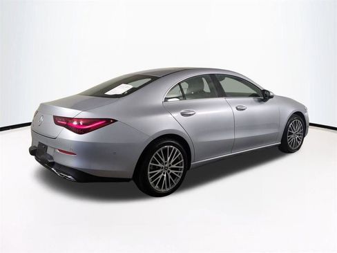 Used 2025 Mercedes-Benz CLA 250 image 5
