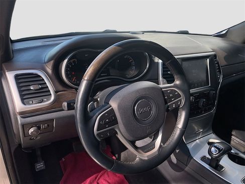 Used 2014 Jeep Grand Cherokee Overland w/ Advanced Technology Group image 9