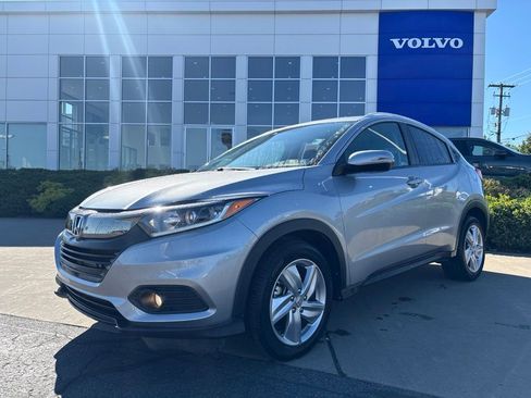 Used 2019 Honda HR-V EX-L image 2