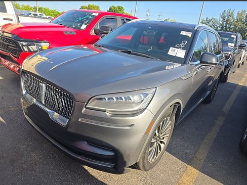 Used 2023 Lincoln Aviator Reserve RWD image 3