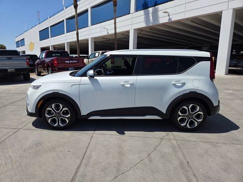 Used 2020 Kia Soul X-Line FWD image 3